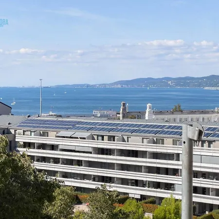 Apartment Reni 8 Tirabora Short Rent Trieste