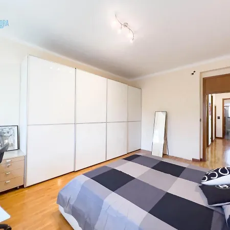 Apartment Reni 8 Tirabora Short Rent Trieste